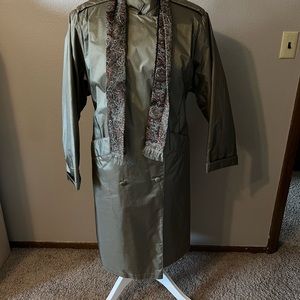 Beautiful Dark Olive Green Trench/Raincoat w/Matching Scarf - 12